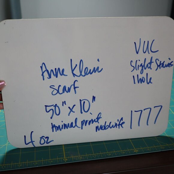 Anne Klein Sheer Animal Print Scarf Blue Mob Wife Elegant Chic Classic Timeless - Picture 8 of 8